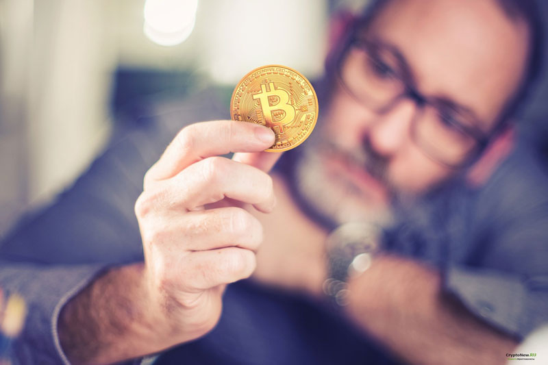 بیت کوین چیست به زبان ساده + چگونه بخریم و درآمد کسب کنیم؟