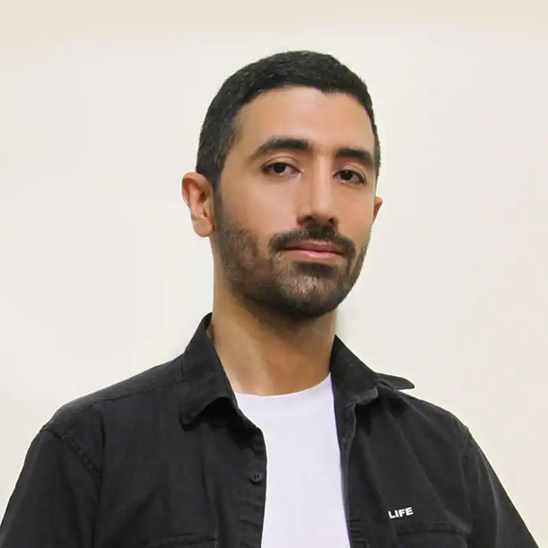 امید حاجی ولی